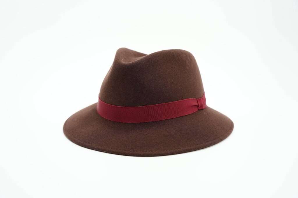 Chapeau d'hiver "Nimporteki" en feutre de laine de la chapellerie MontCapel