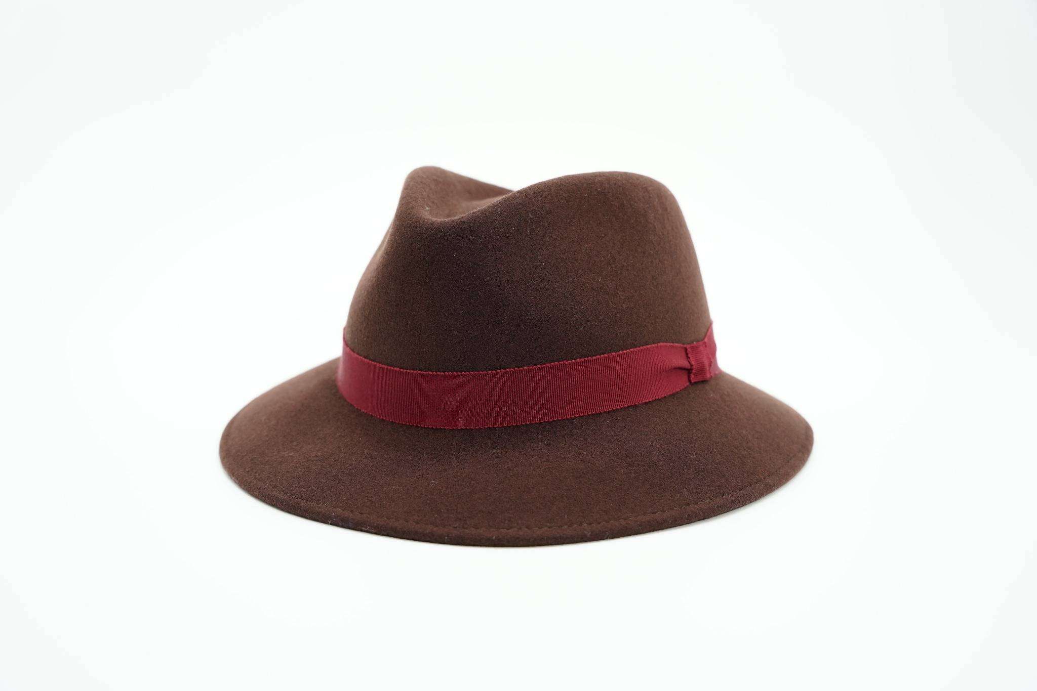 Chapeau d'hiver "Nimporteki" en feutre de laine de la chapellerie MontCapel