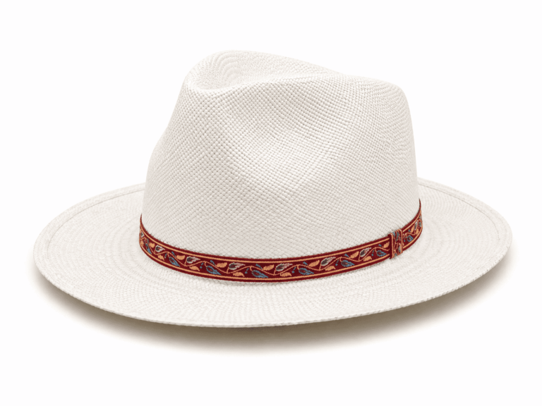 Chapeau de paille de la marque MontCapel, modèle French connection avec un galon rouge fleuri vu de 3/4 face.